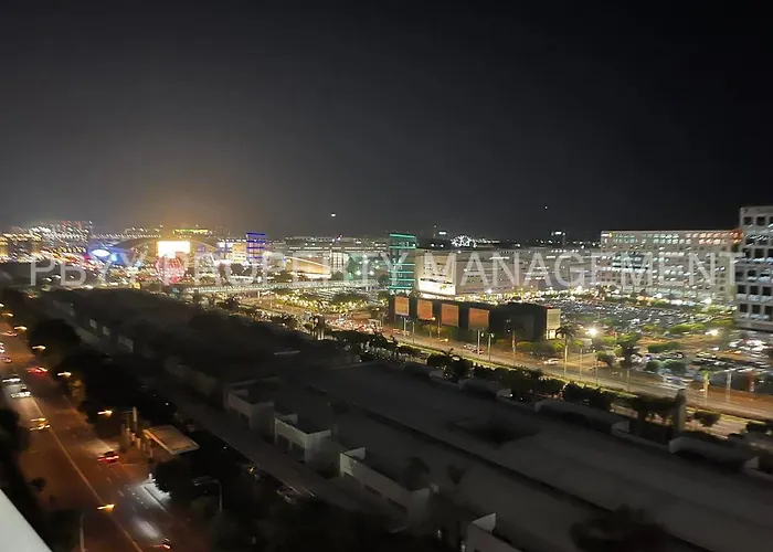Shore Residences, Mall Of Complex By Pbyy * Manila