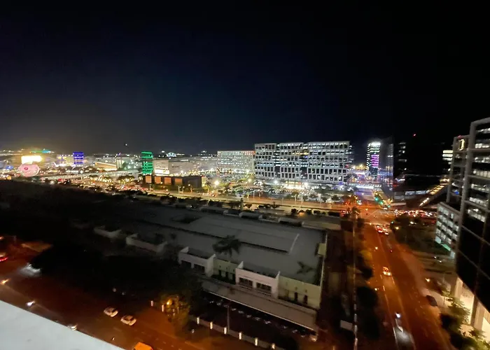 Shore Residences, Mall Of Complex By Pbyy * Manila