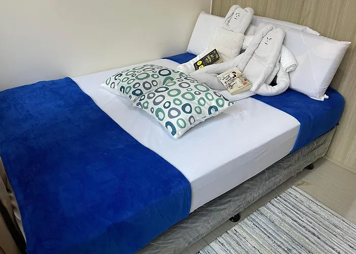 Shore Residences, Mall Of Complex By Pbyy * Manila